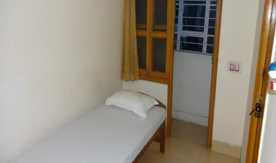Harsh & Yash Guest House